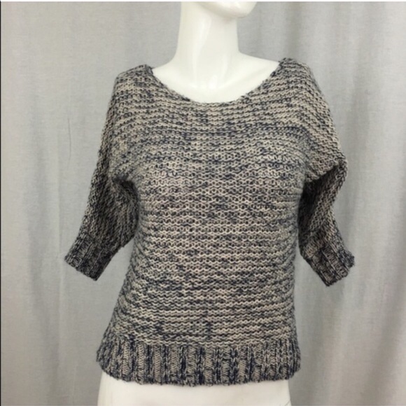 Size XS UO Staring At Stars Crocheted Sweater Top - Picture 4 of 4